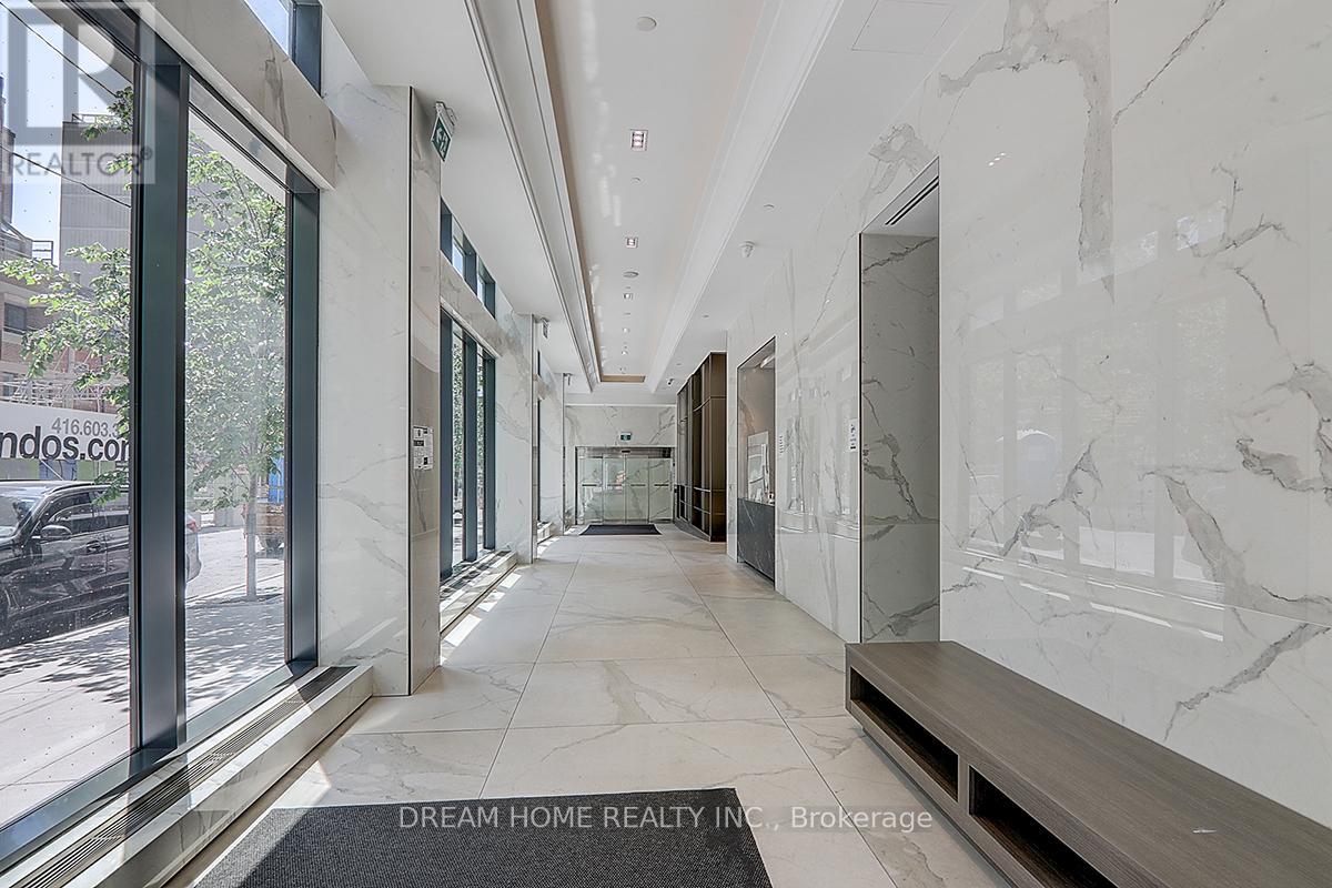 #2611 77 SHUTER STREET - 29