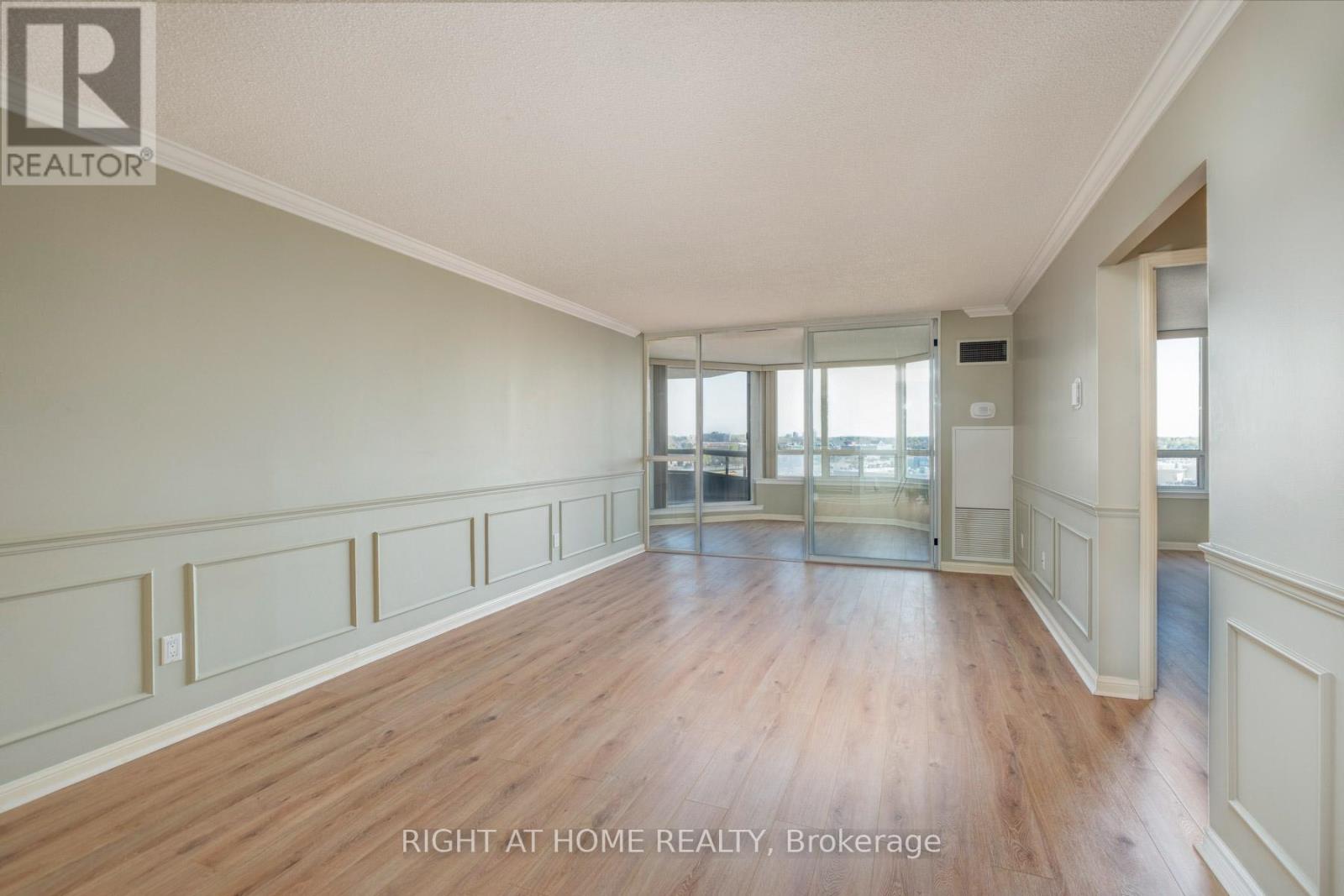 #1116 610 BULLOCK DRIVE - 11