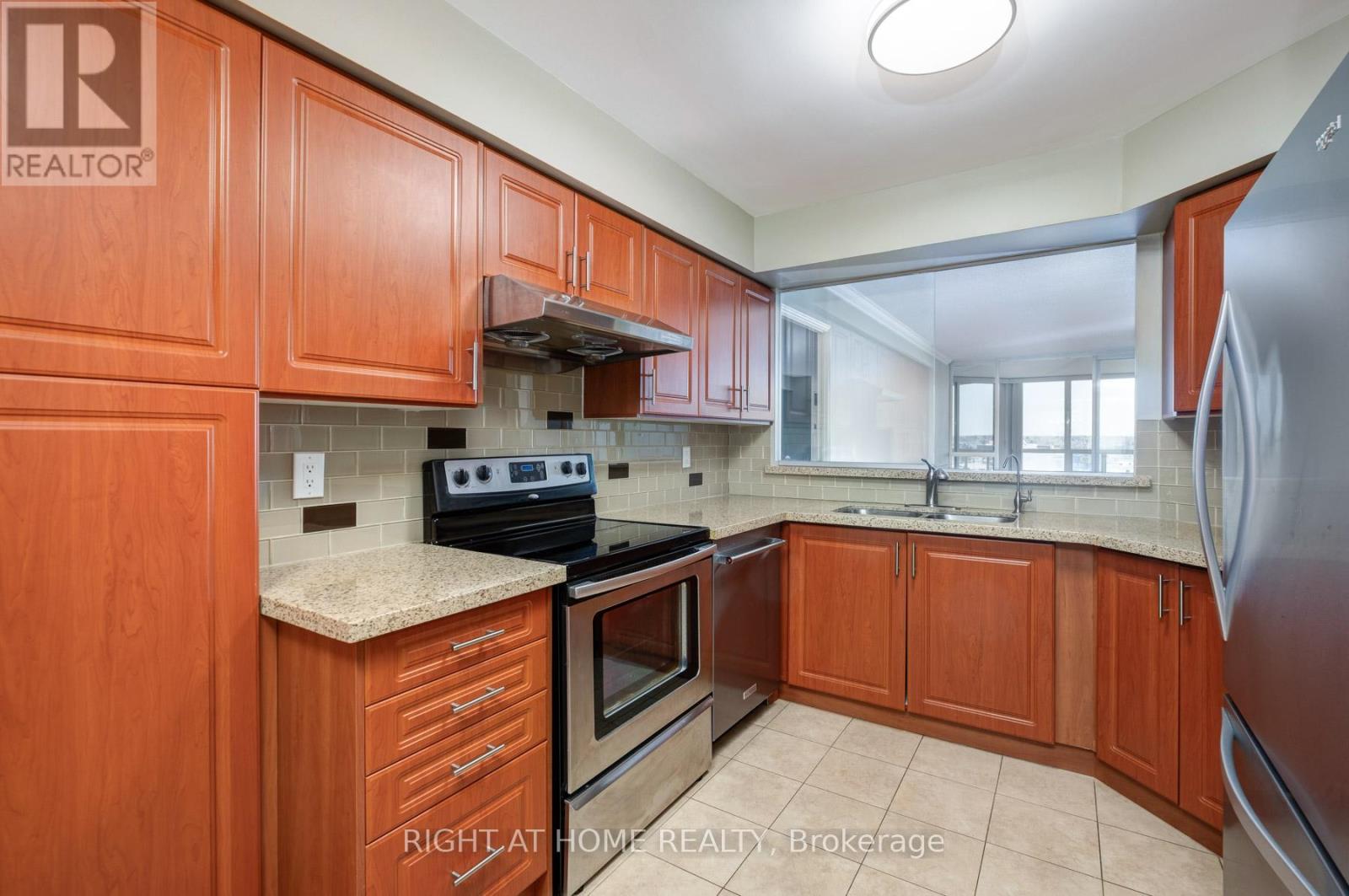 #1116 610 BULLOCK DRIVE - 13