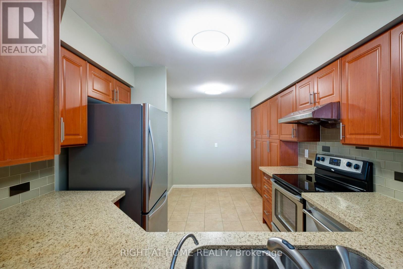 #1116 610 BULLOCK DRIVE - 16