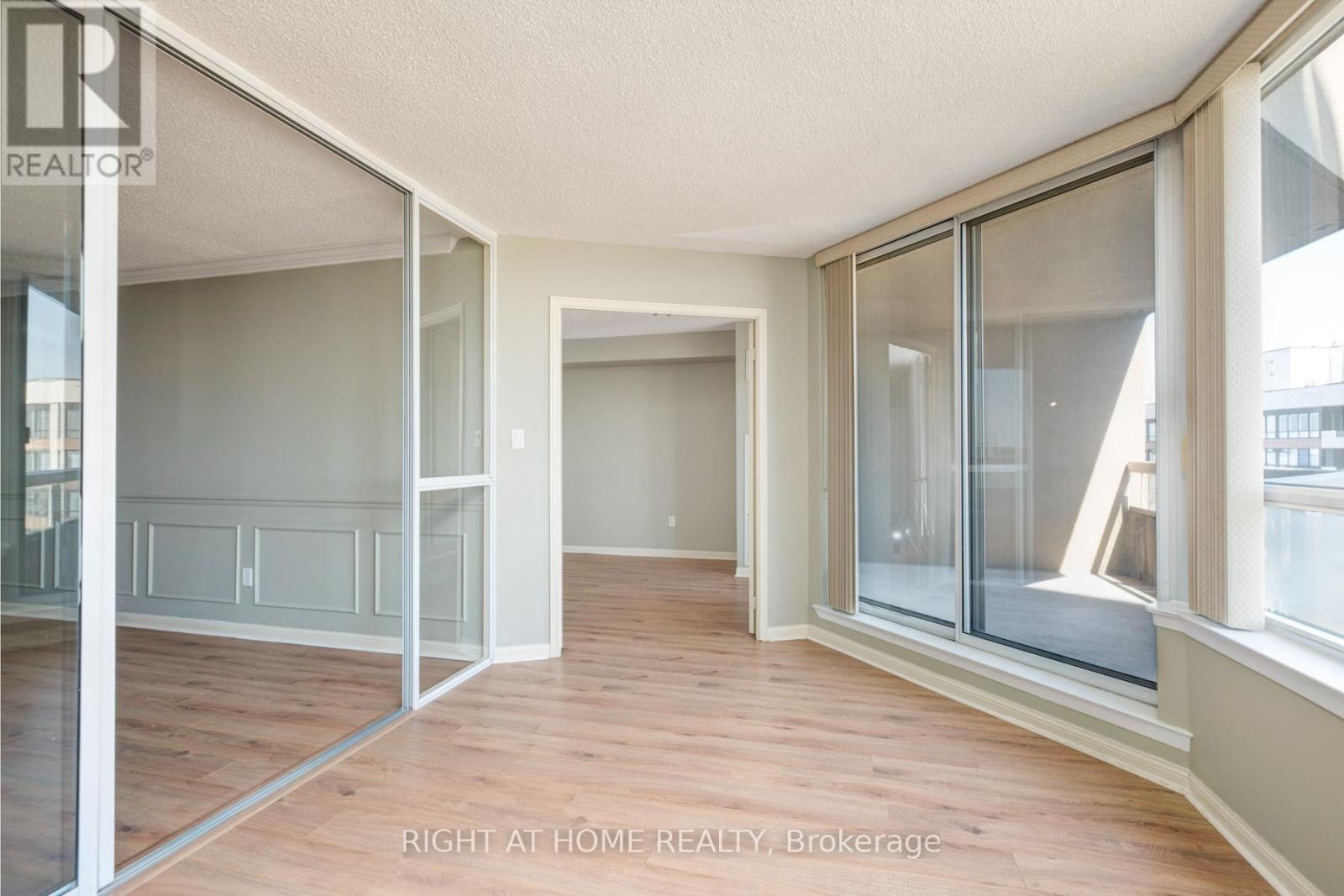 #1116 610 BULLOCK DRIVE - 18