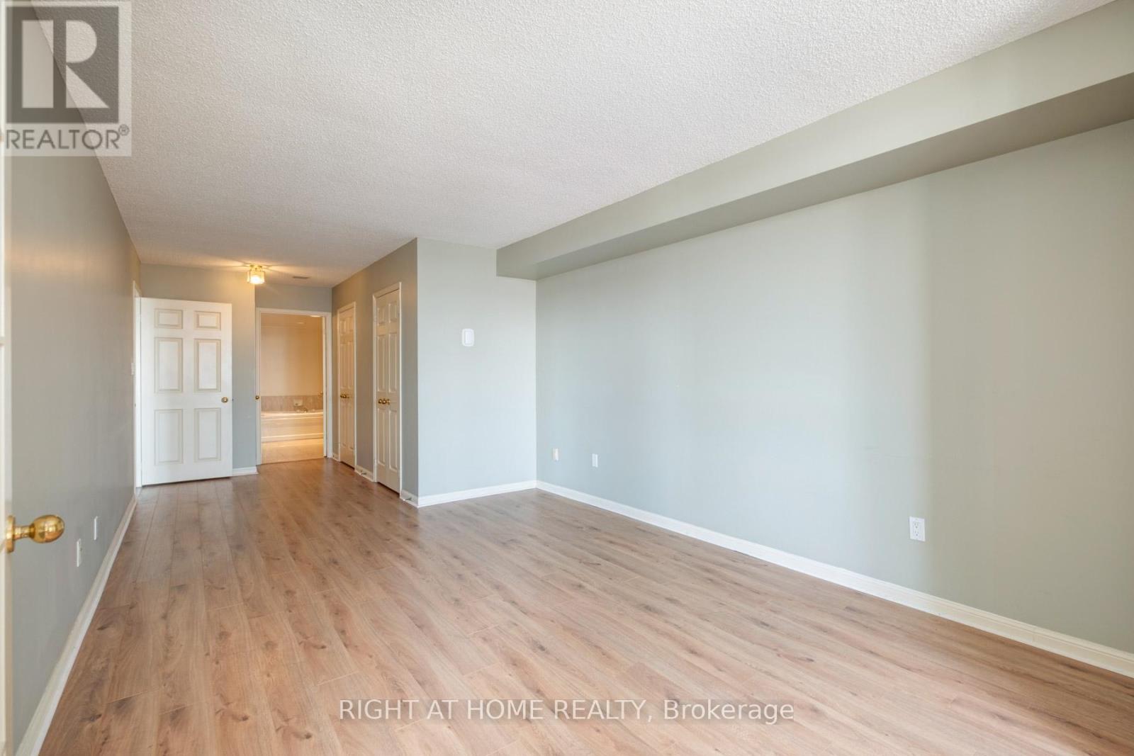 #1116 610 BULLOCK DRIVE - 19