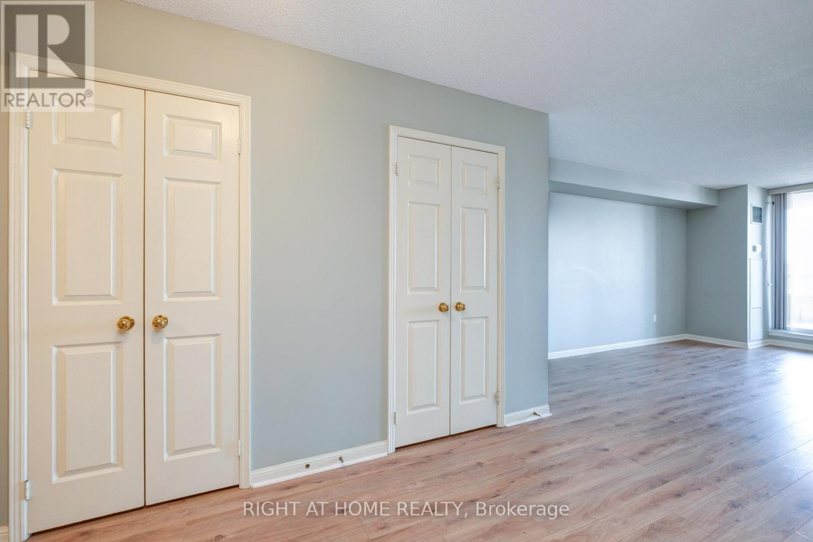 #1116 610 BULLOCK DRIVE - 23