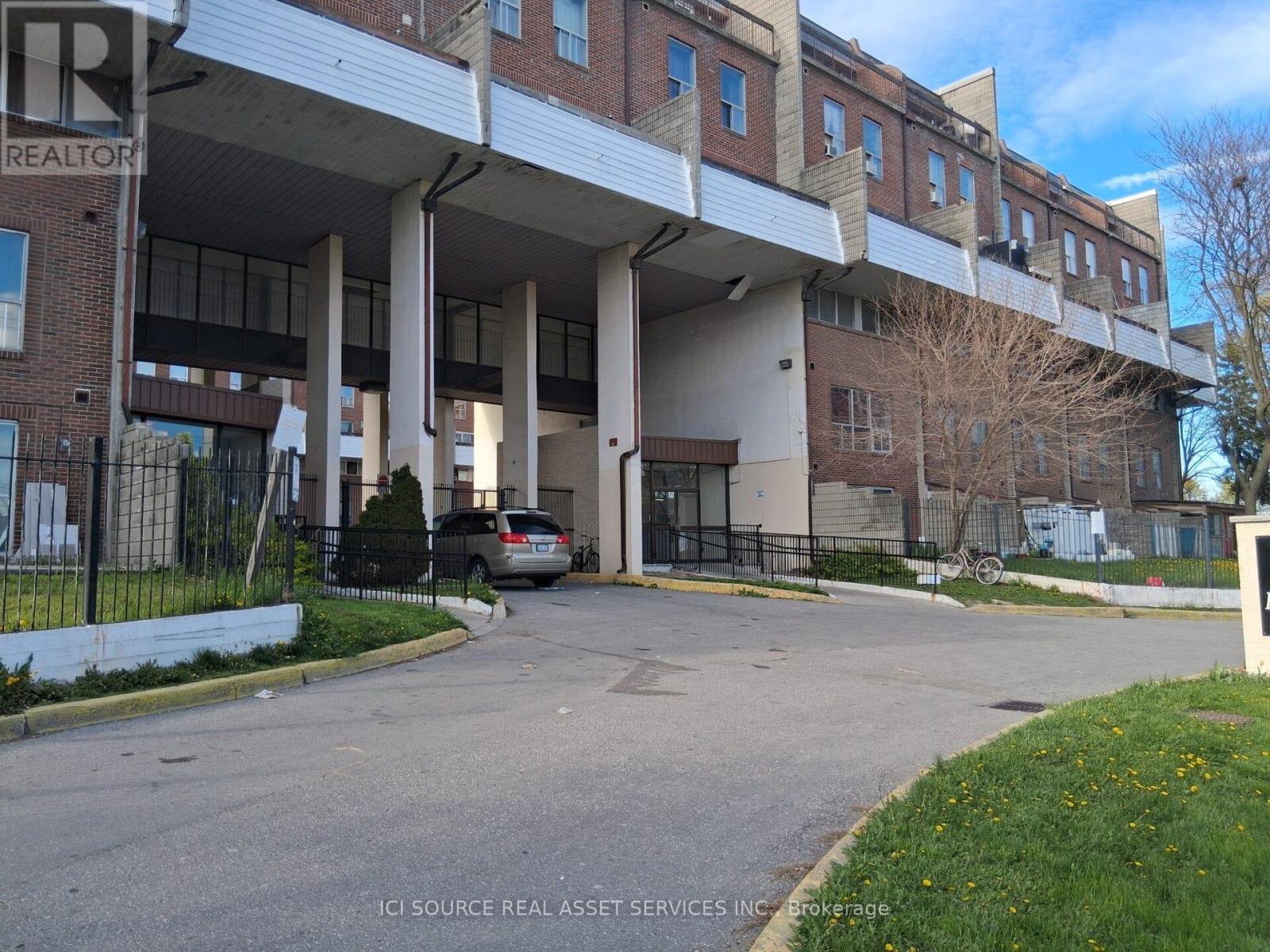 #148 10 EDDYSTONE AVENUE - 4