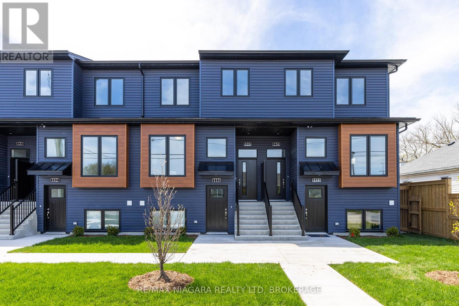 #122 781 CLARE AVENUE - 24
