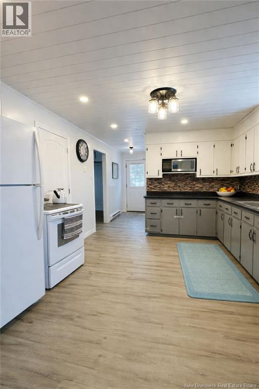 25 Johnston Road - 18