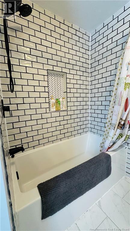 25 Johnston Road - 32