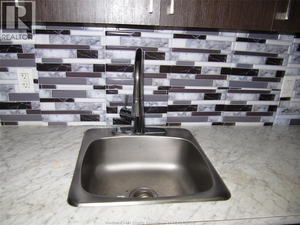 880 University AVENUE East, Windsor, Ontario, N9A2Z9 — Photo 10