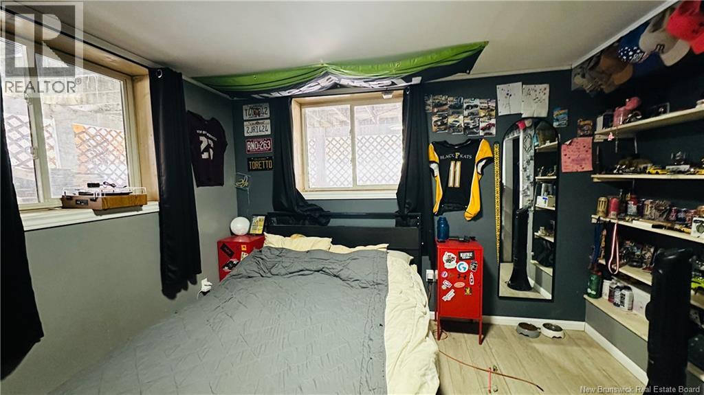 25 Johnston Road - 44