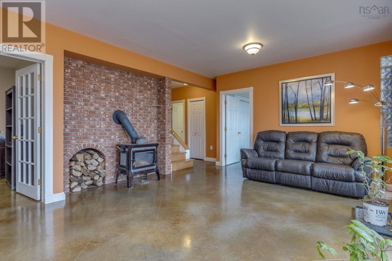 1460 Brow of Mountain Road - 11