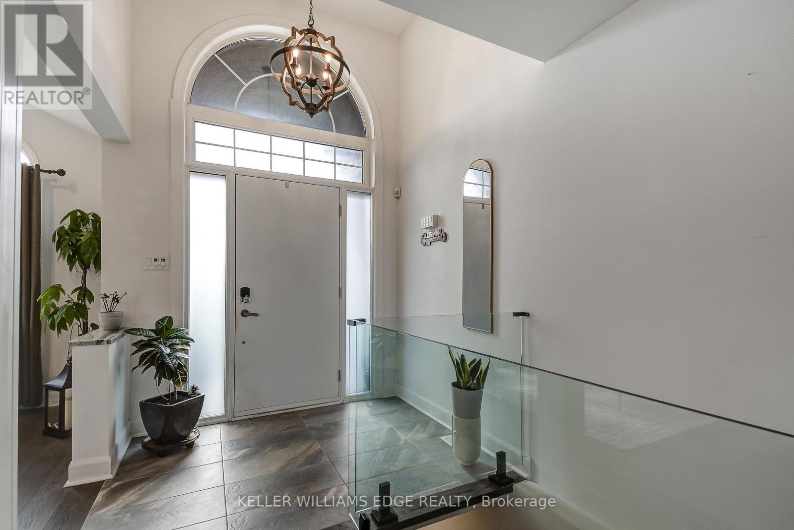 29 WILTSHIRE PLACE - 3