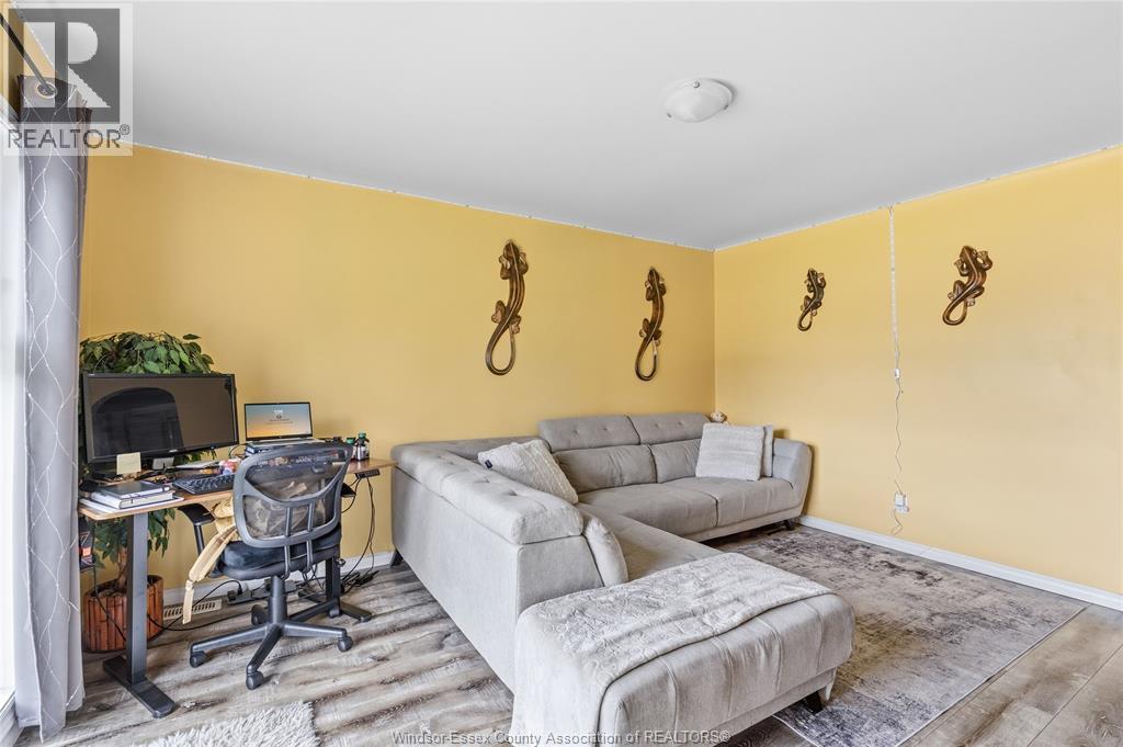 3406 TURNER, Windsor, Ontario, N8W3M5 — Photo 2