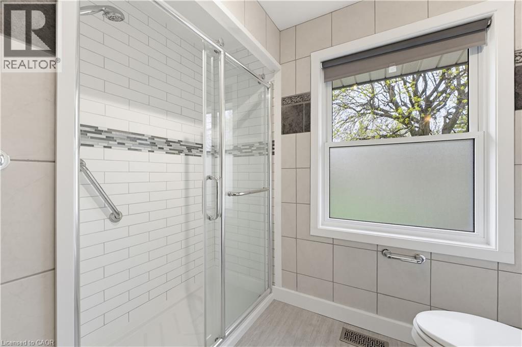 147 CHURCHILL Drive, Cambridge, Ontario, N1S1S3 — Photo 16