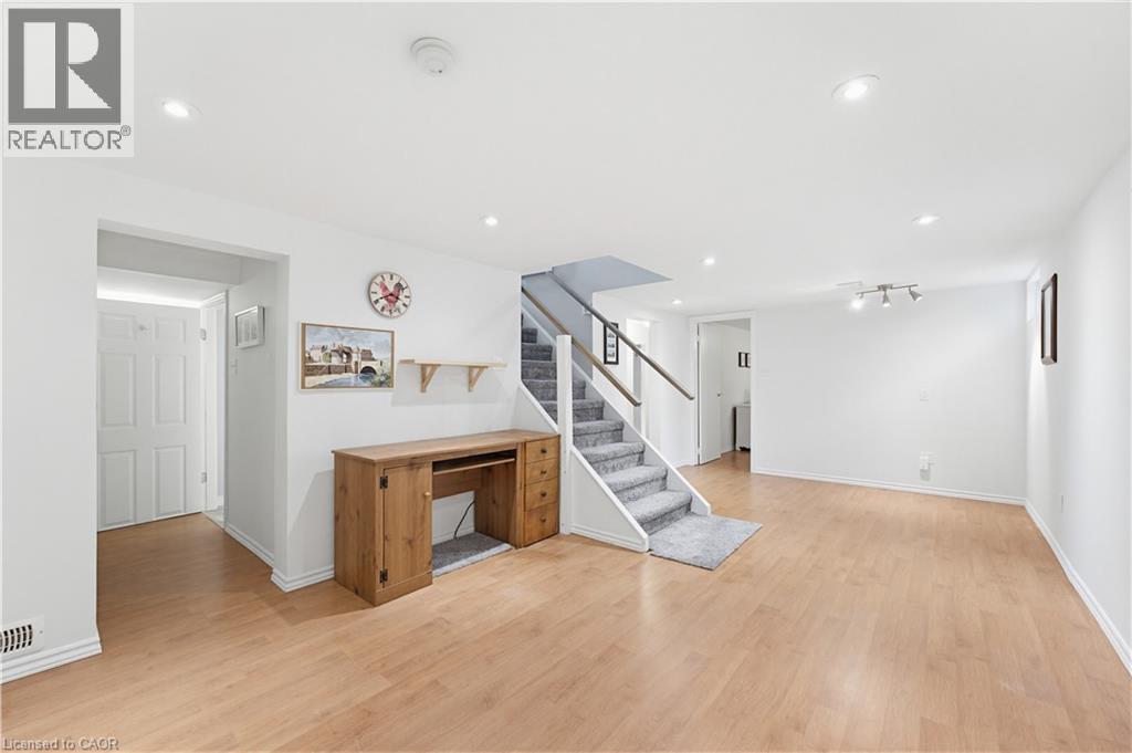 147 CHURCHILL Drive, Cambridge, Ontario, N1S1S3 — Photo 19