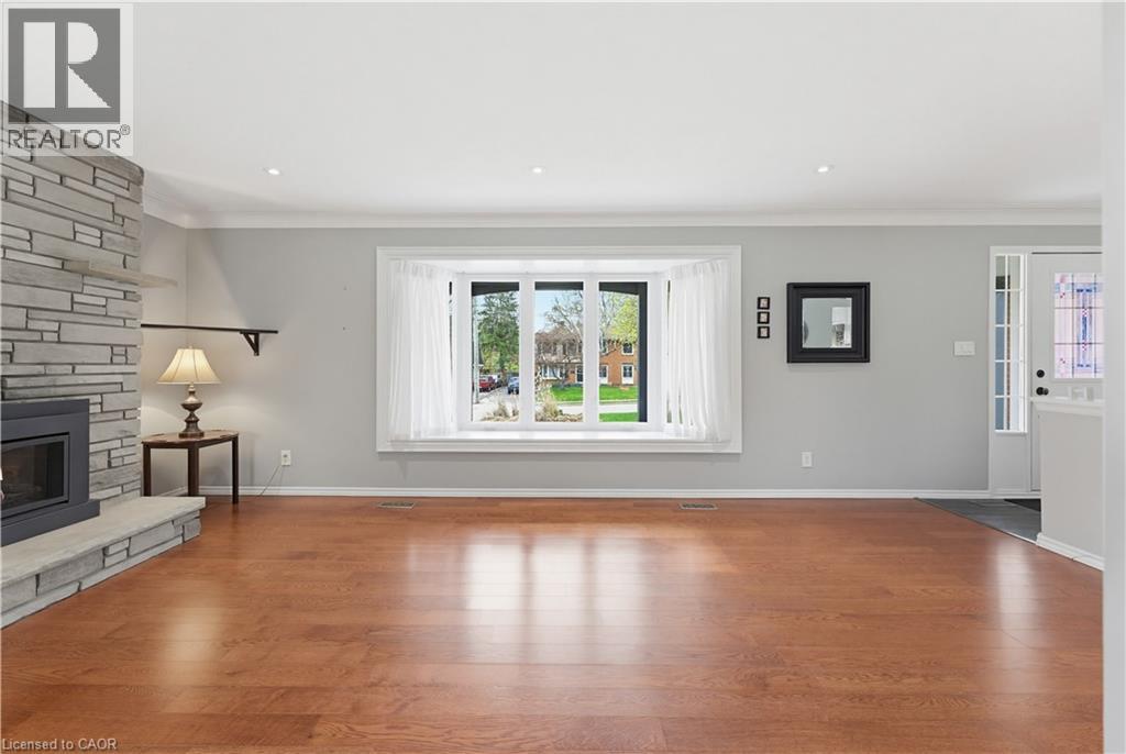 147 CHURCHILL Drive, Cambridge, Ontario, N1S1S3 — Photo 7