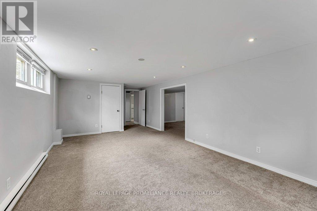 302 ARROWHEAD PLACE - 36