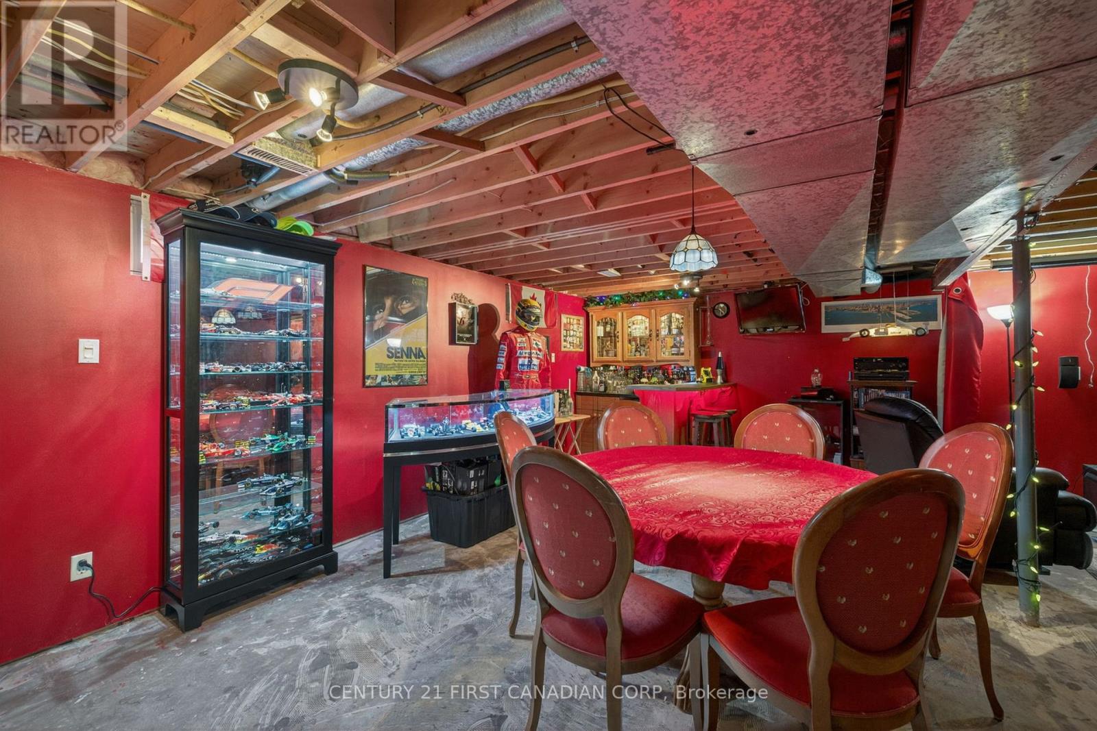 1093 VISCOUNT ROAD - 40