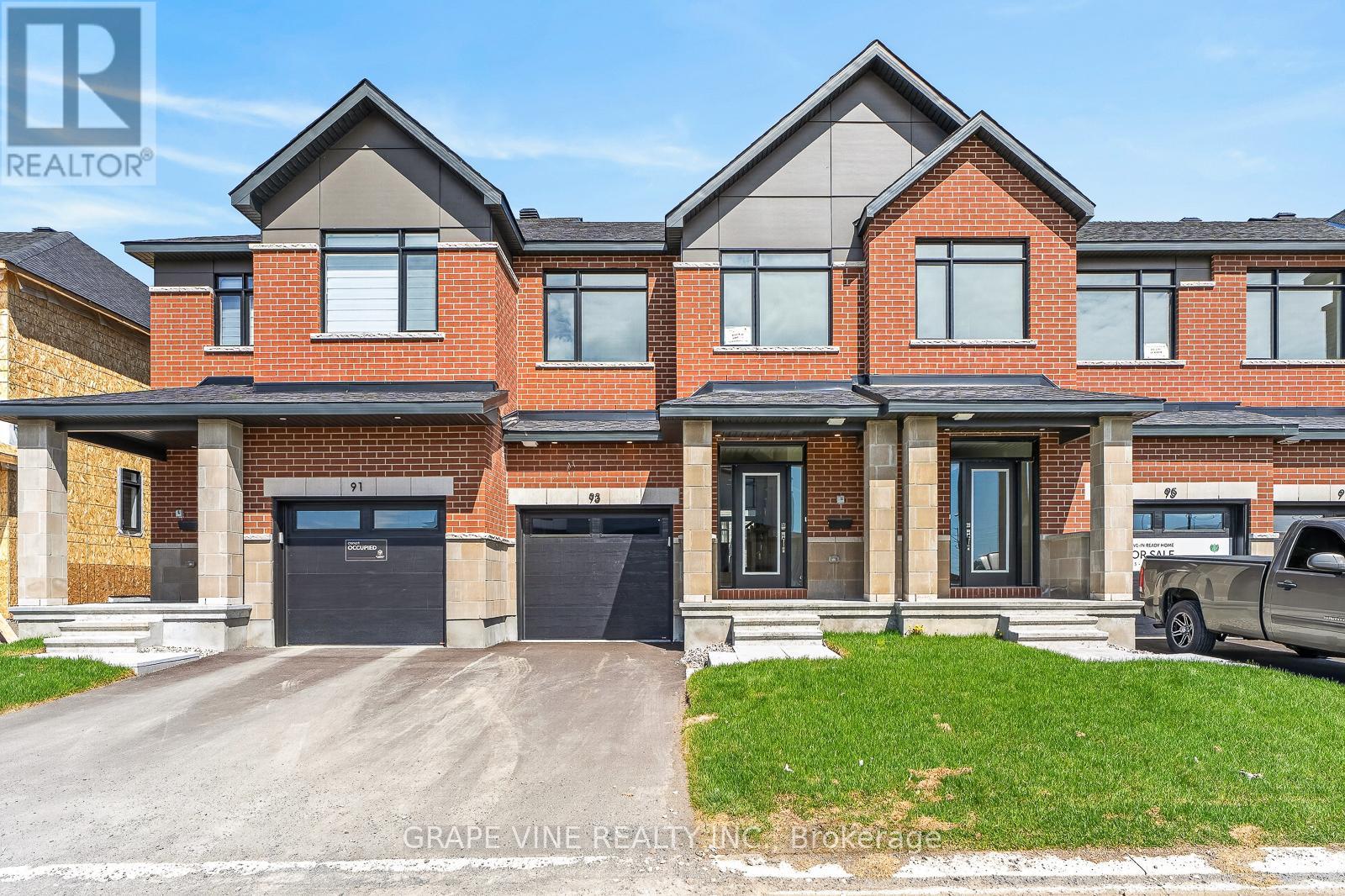 93 SAN FELICE CIRCLE - 1
