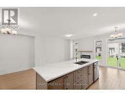 93 San Felice Circle, Ottawa, ON K2S2R9 Photo 12