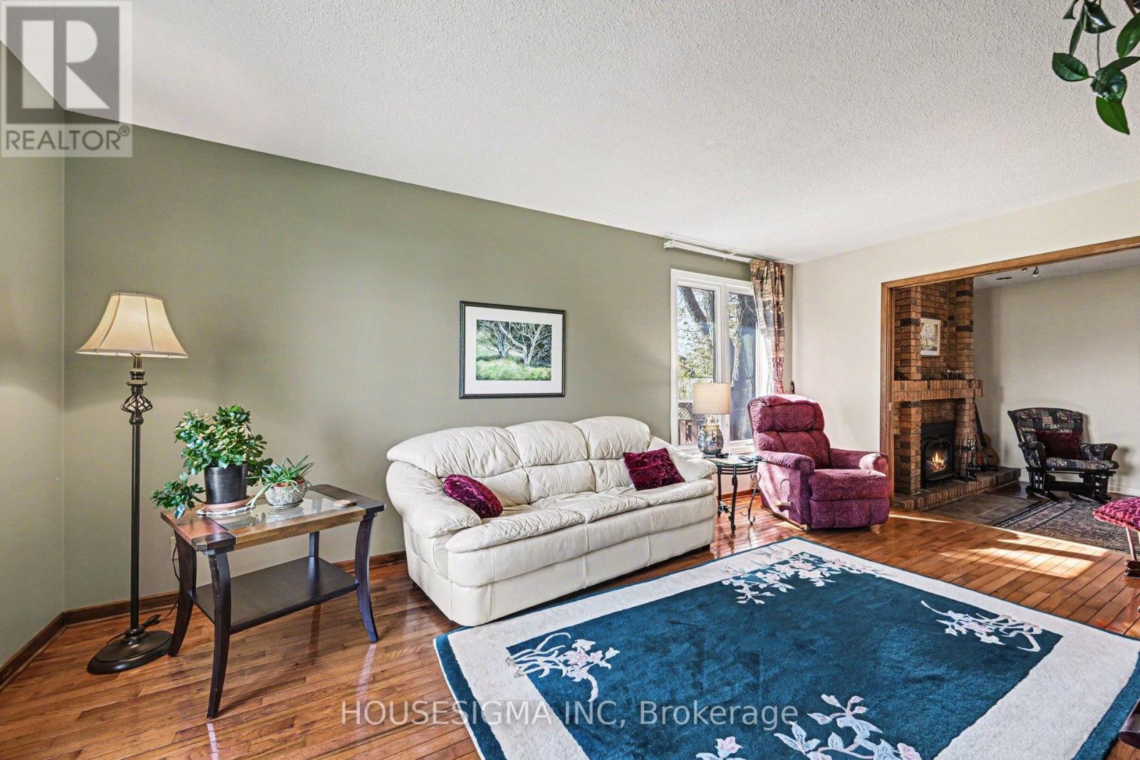 62 HURD STREET - 7