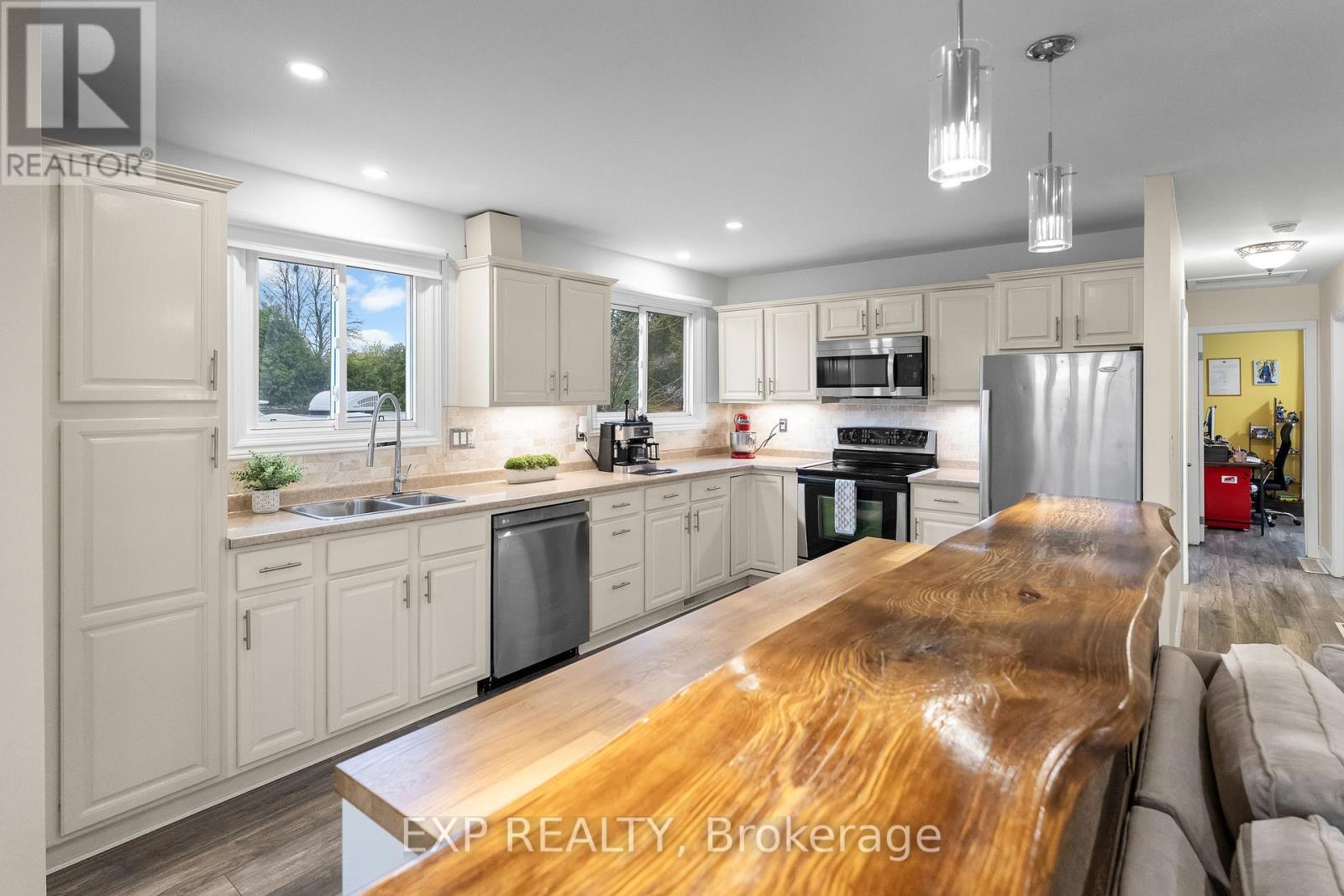 6447 KENDALE COURT - 17