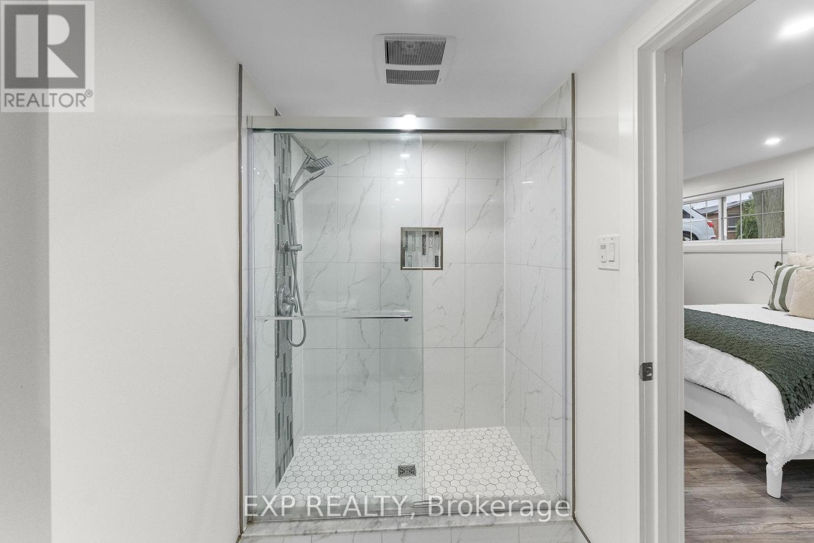 6447 KENDALE COURT - 29