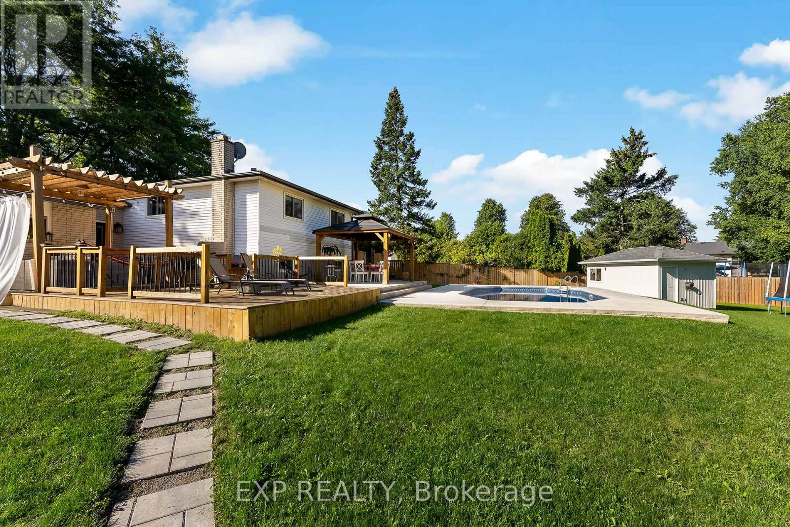 6447 KENDALE COURT - 40