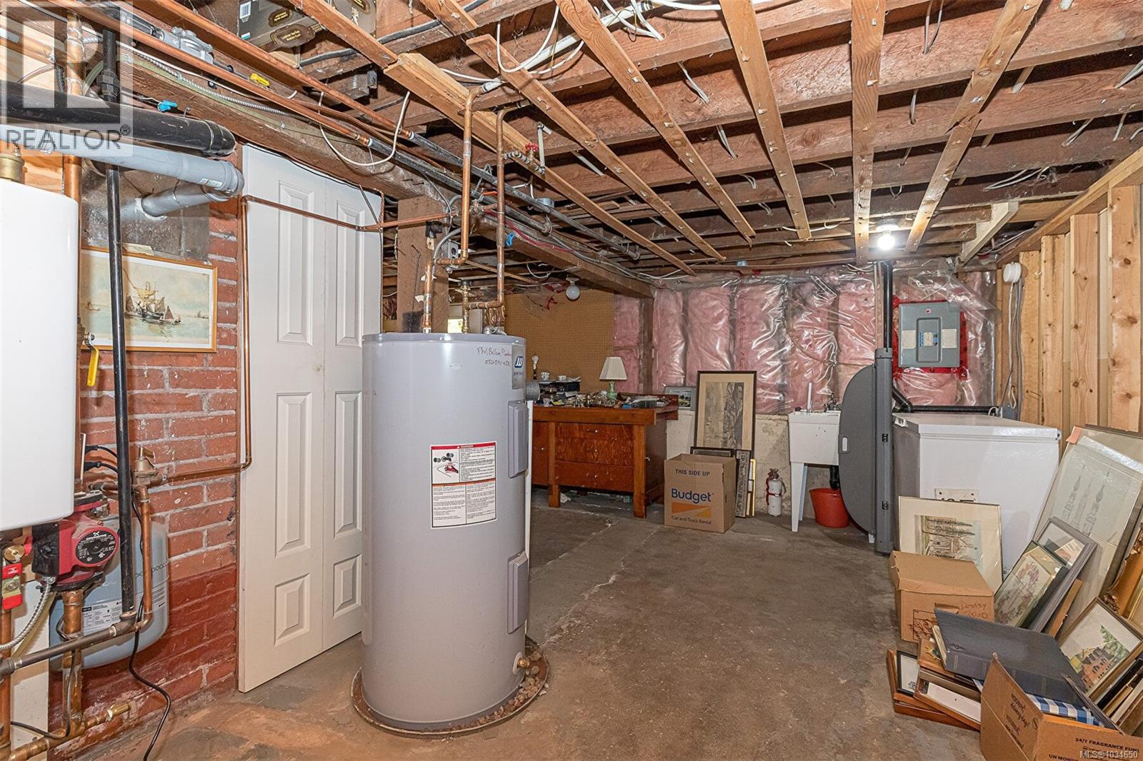  865 St. Patrick Street, Oak Bay