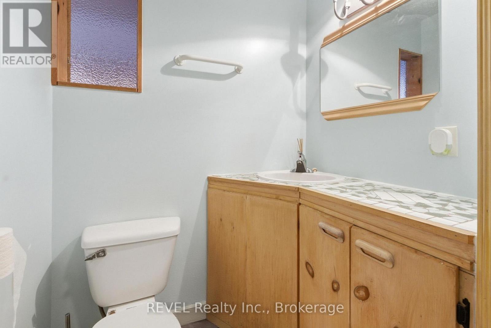5 BARBARA AVENUE - 31