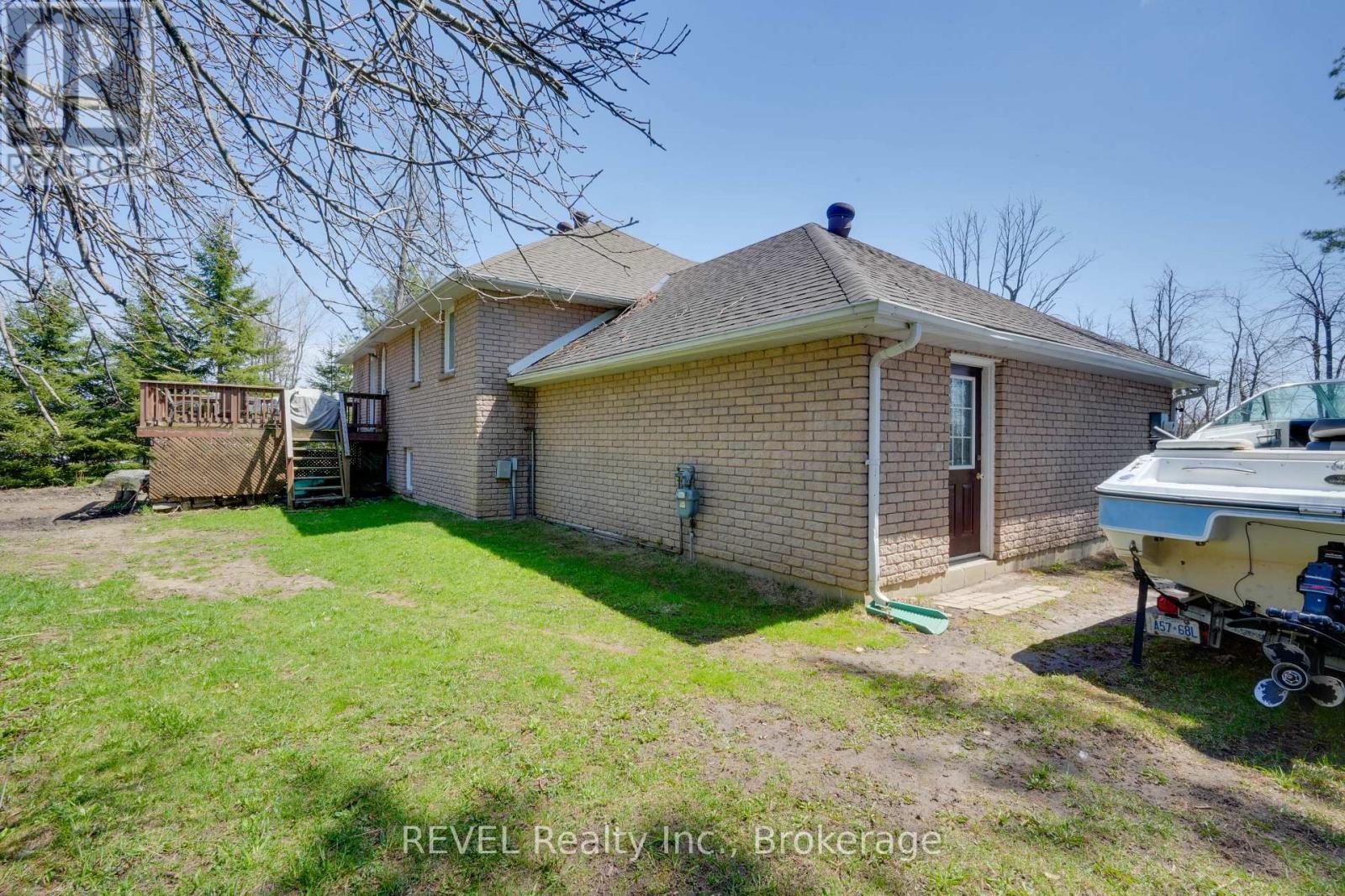 5 BARBARA AVENUE - 41