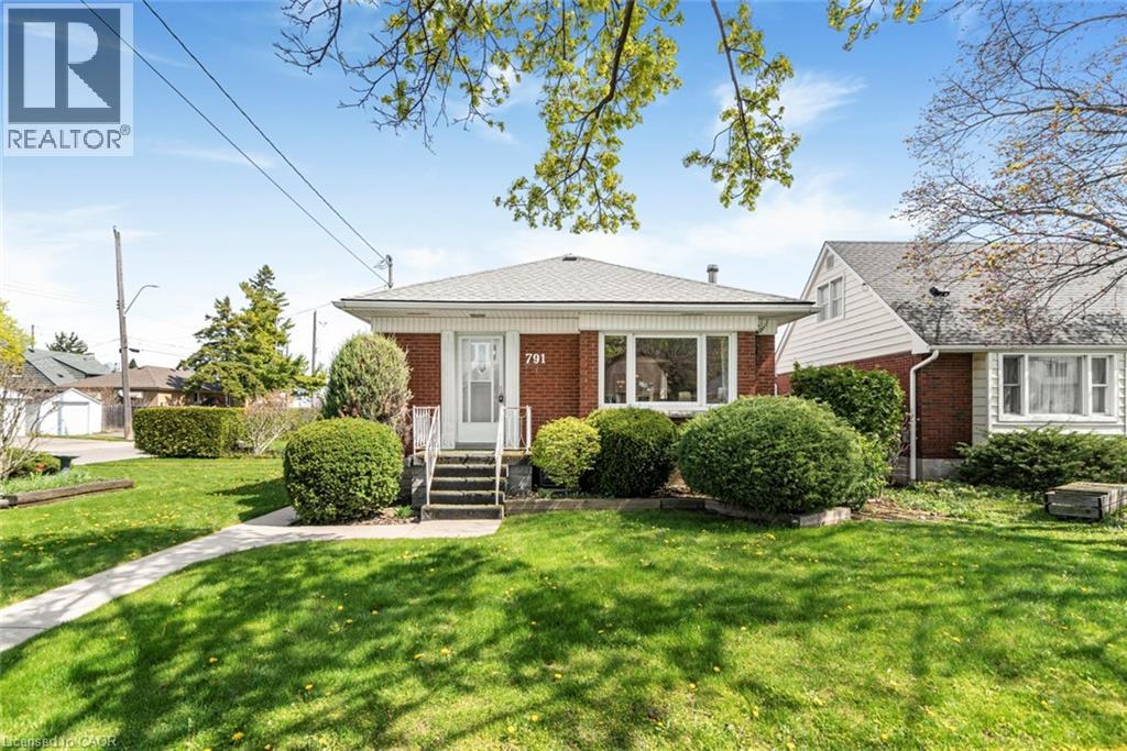 791 BRUCEDALE Avenue E, Hamilton, Ontario, L8V1S4 — Photo 3
