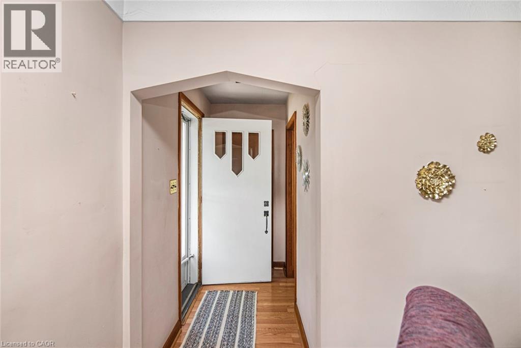 791 BRUCEDALE Avenue E, Hamilton, Ontario, L8V1S4 — Photo 8