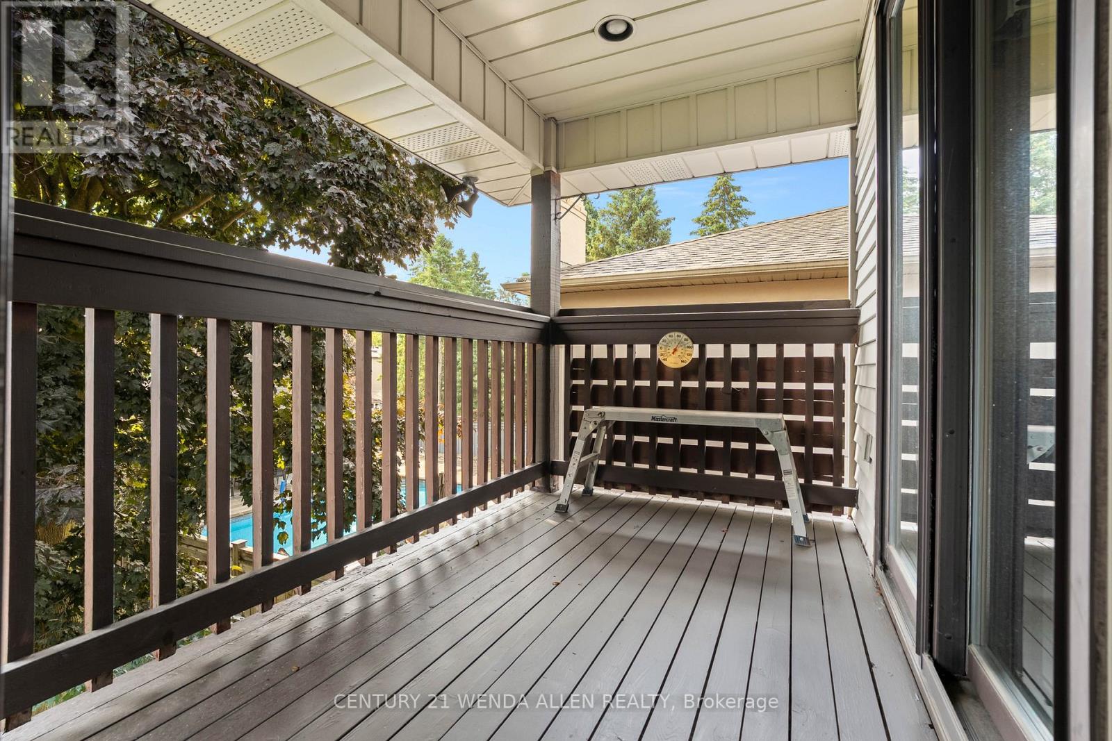 1873 WOODVIEW AVENUE - 35