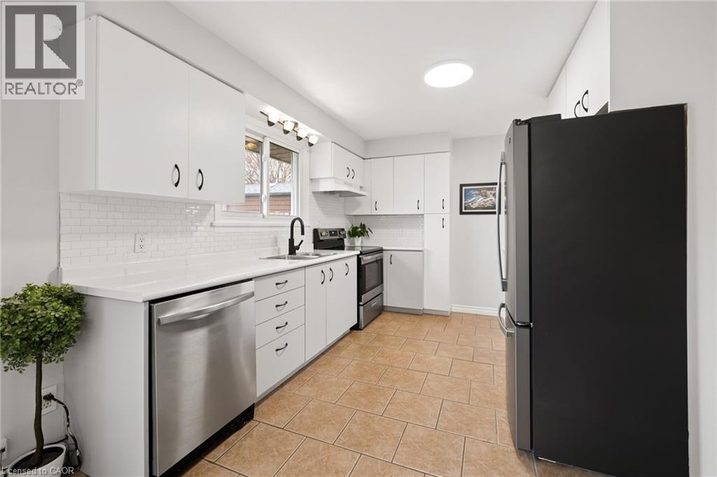 183 KIPLING Avenue, Kitchener, Ontario, N2C2B9 — Photo 10