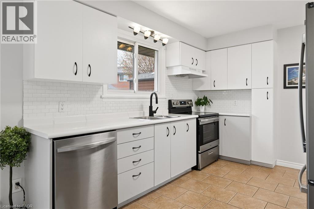 183 KIPLING Avenue, Kitchener, Ontario, N2C2B9 — Photo 11