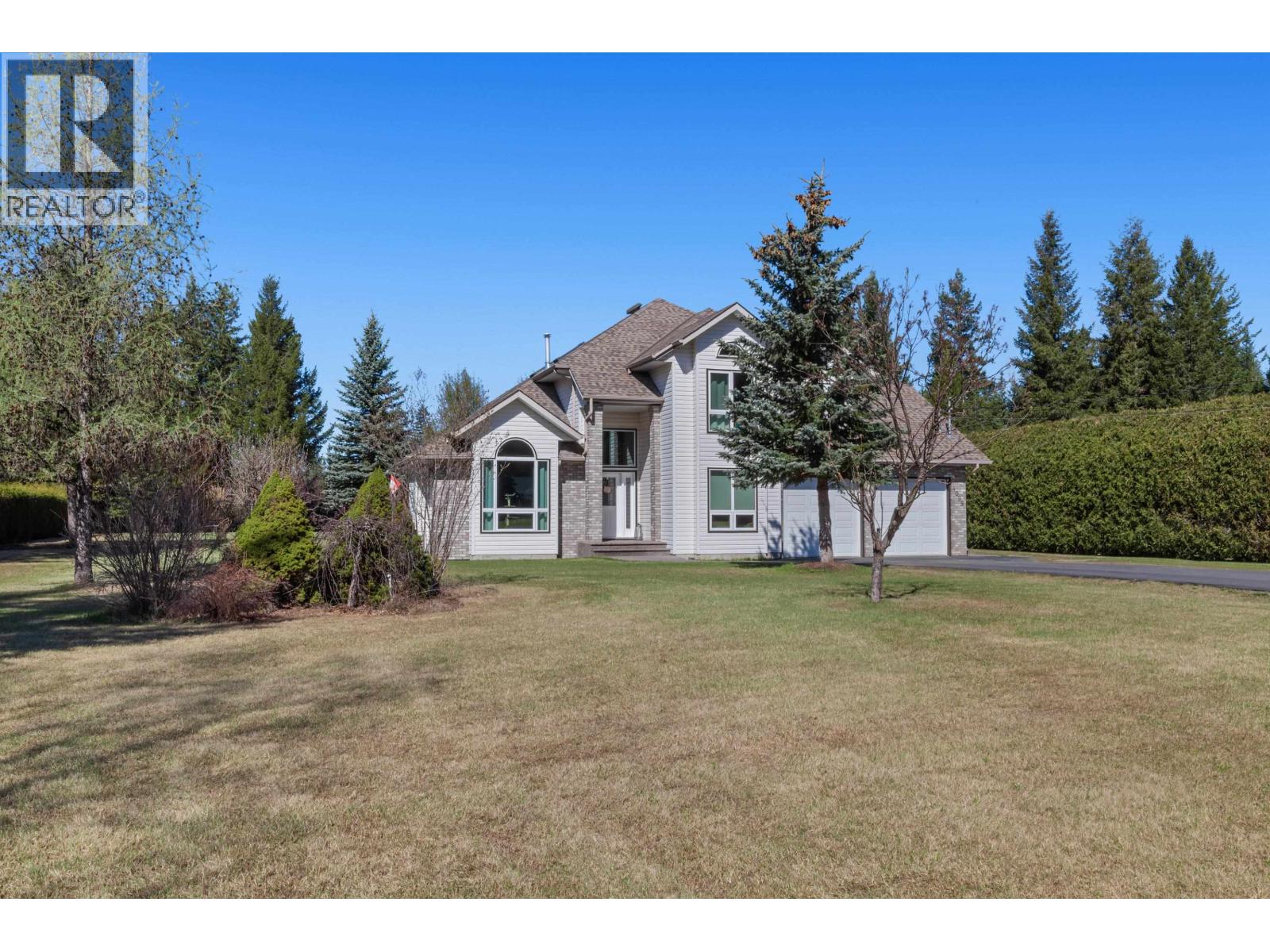 Living room of 4099 EVA PLACE · Prince George, BC