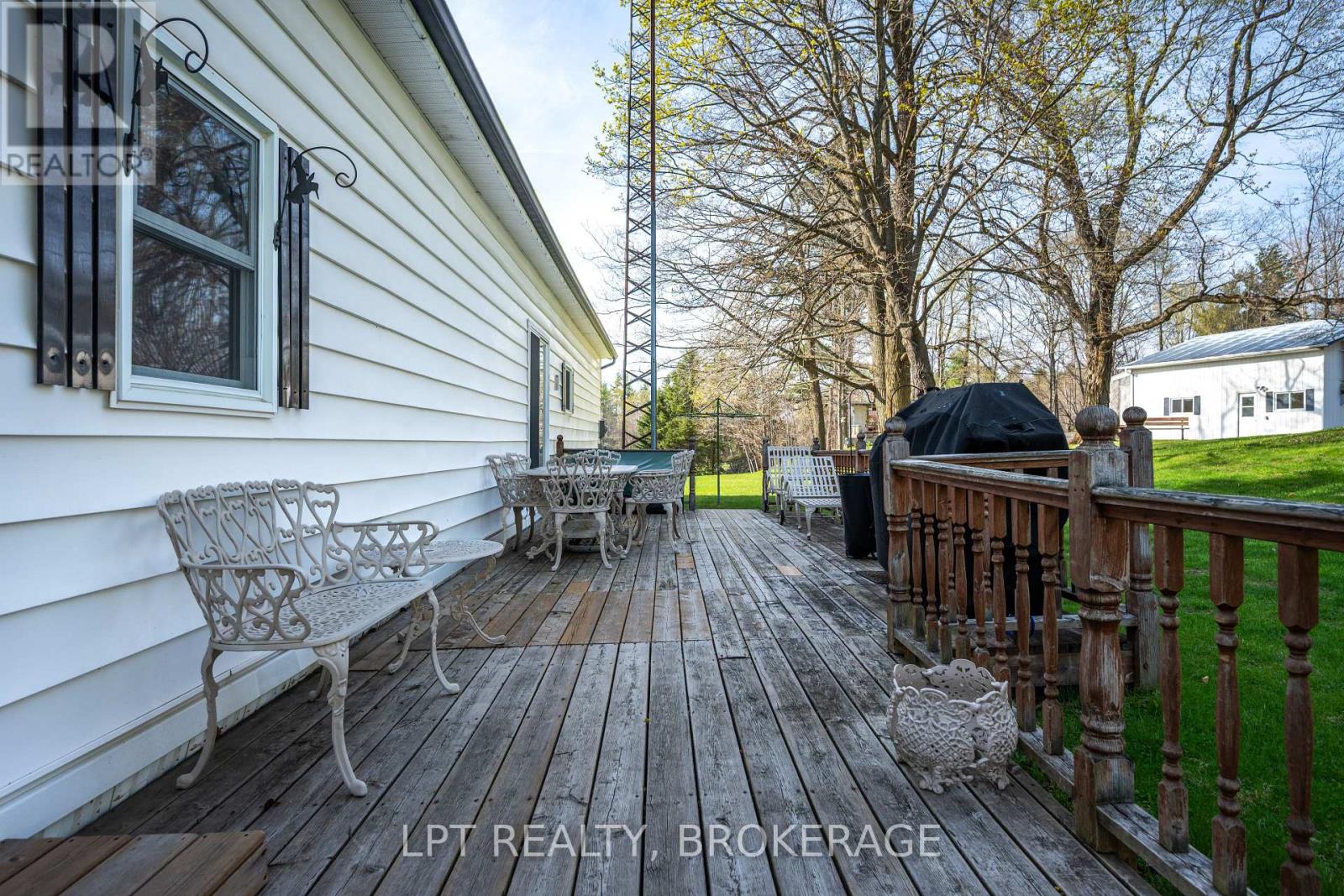 1023 MOON ROAD - 4
