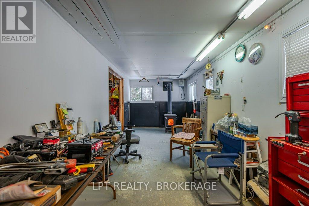 1023 MOON ROAD - 31