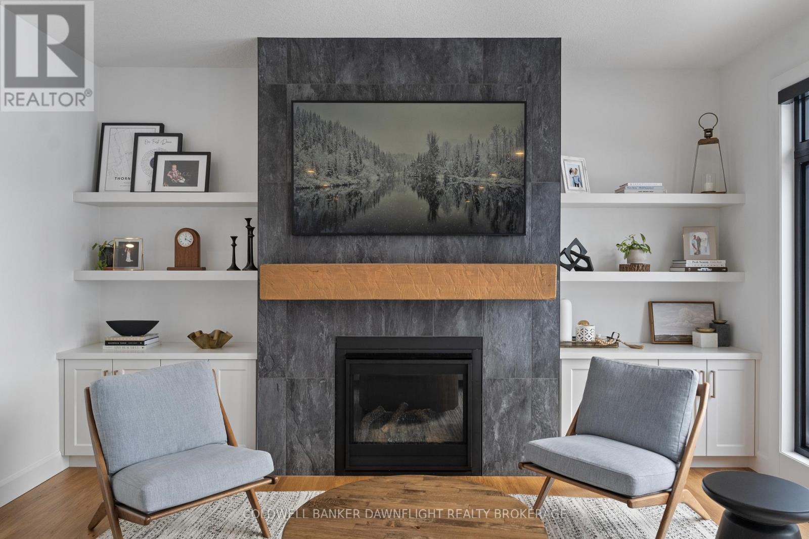 160 FOXBOROUGH PLACE - 9