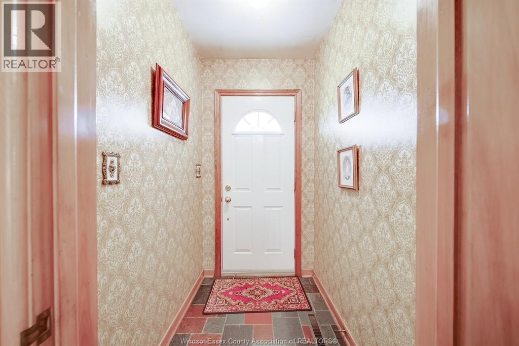 262 HENKEL PLACE, Windsor, Ontario, N8Y2E7 — Photo 5