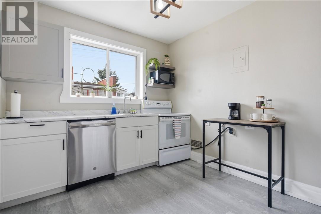 392 Montague Avenue - 28