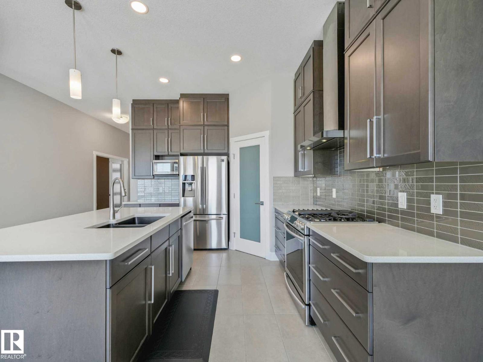 7515 173 AV NW, Edmonton