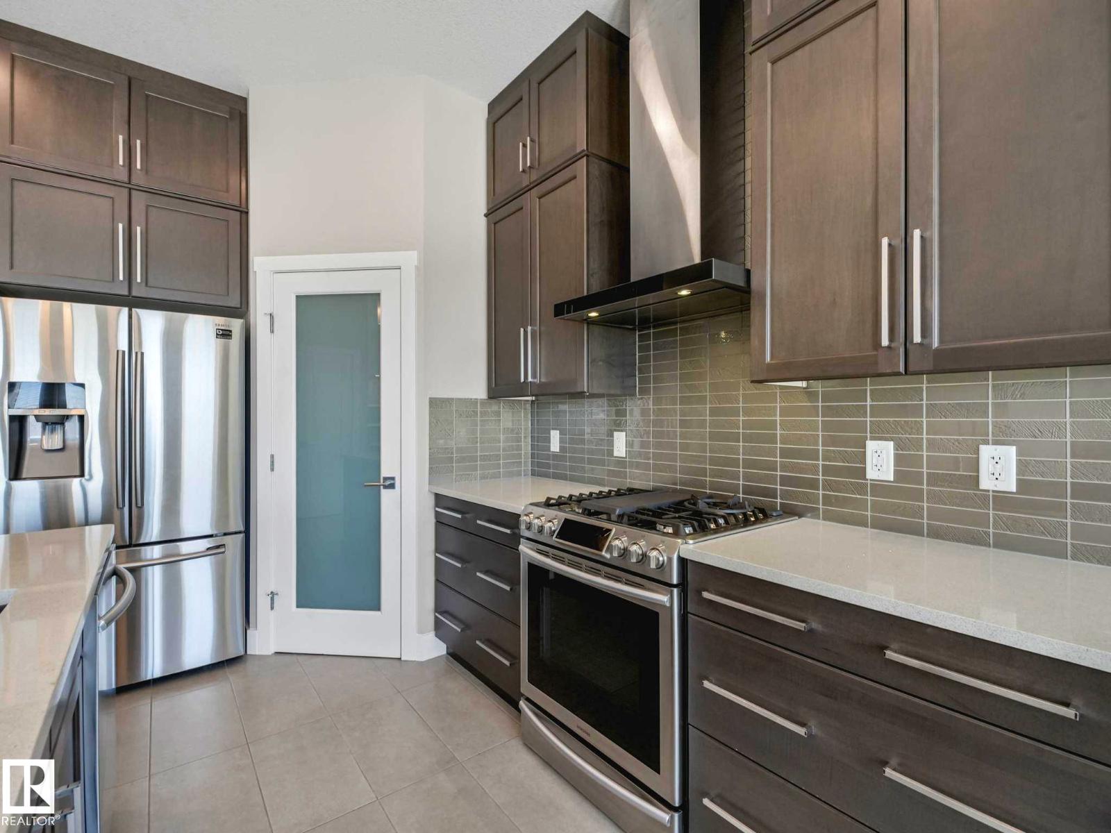 7515 173 AV NW, Edmonton