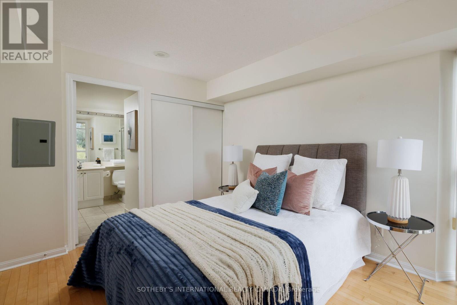 #201 153 BEECROFT ROAD - 21