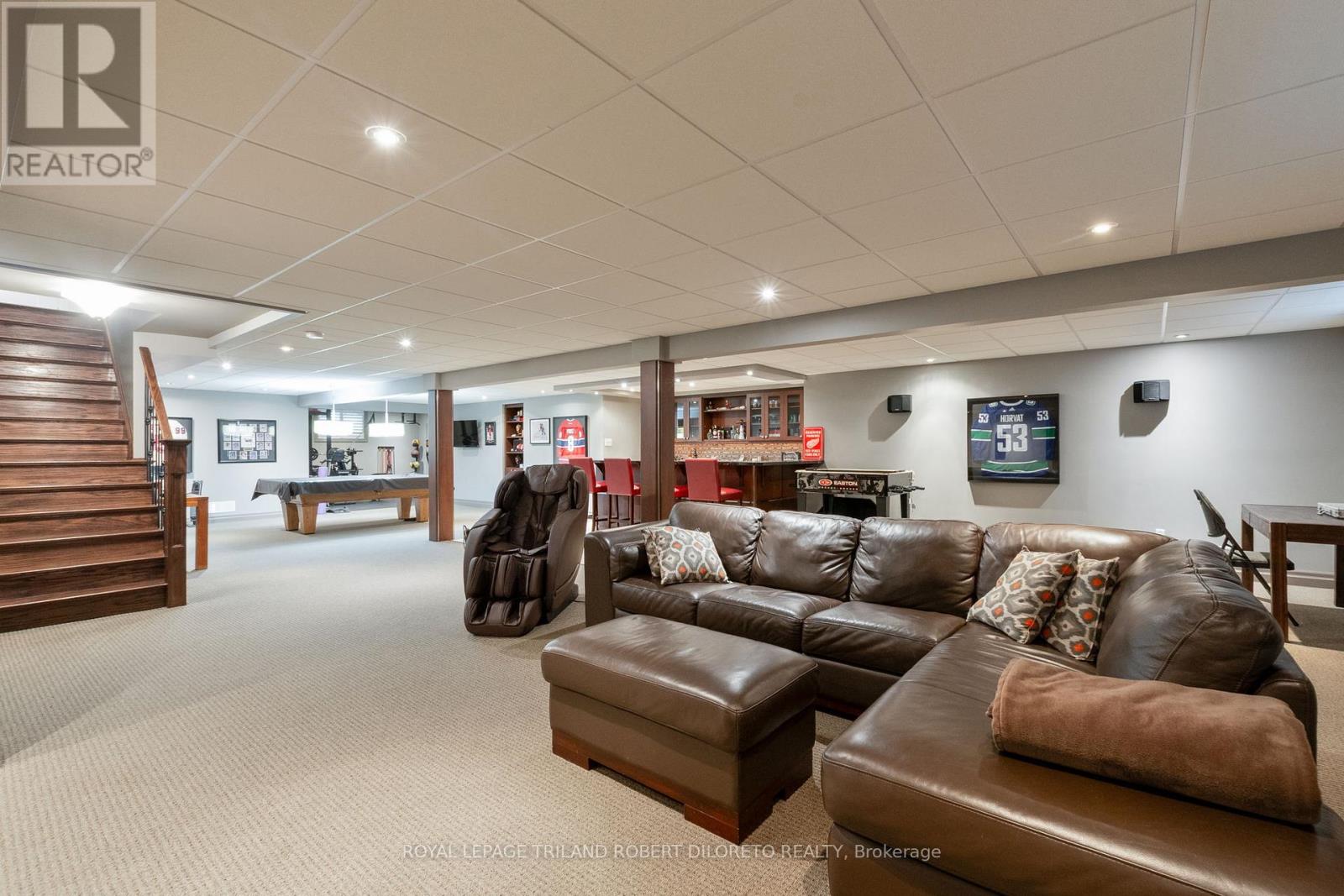 6968 CLAYTON WALK - 36