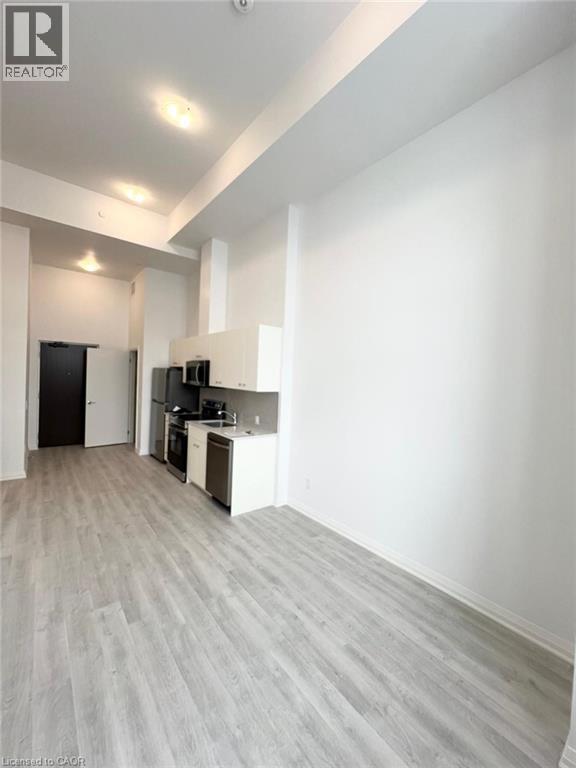 101 GOLDEN EAGLE Road Unit# 111, Waterloo, Ontario, N2V1C3 — Photo 10
