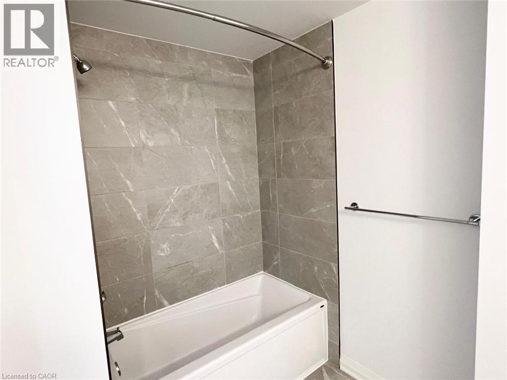 101 GOLDEN EAGLE Road Unit# 111, Waterloo, Ontario, N2V1C3 — Photo 26