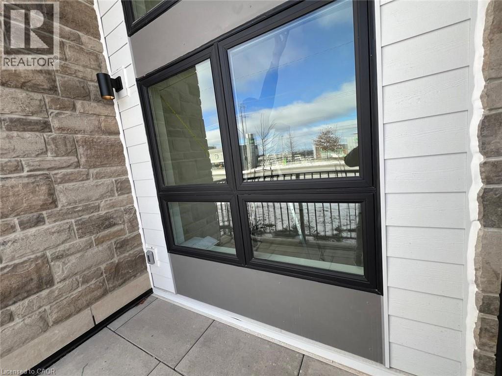 101 GOLDEN EAGLE Road Unit# 111, Waterloo, Ontario, N2V1C3 — Photo 32