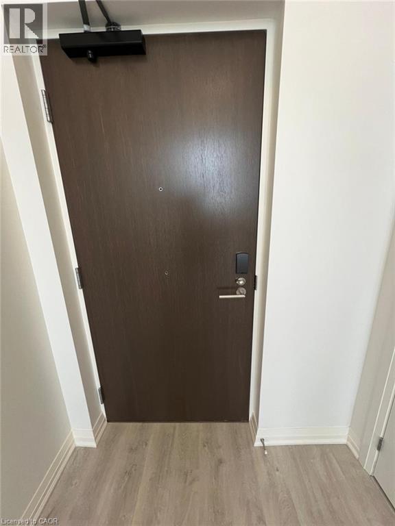 101 GOLDEN EAGLE Road Unit# 111, Waterloo, Ontario, N2V1C3 — Photo 8