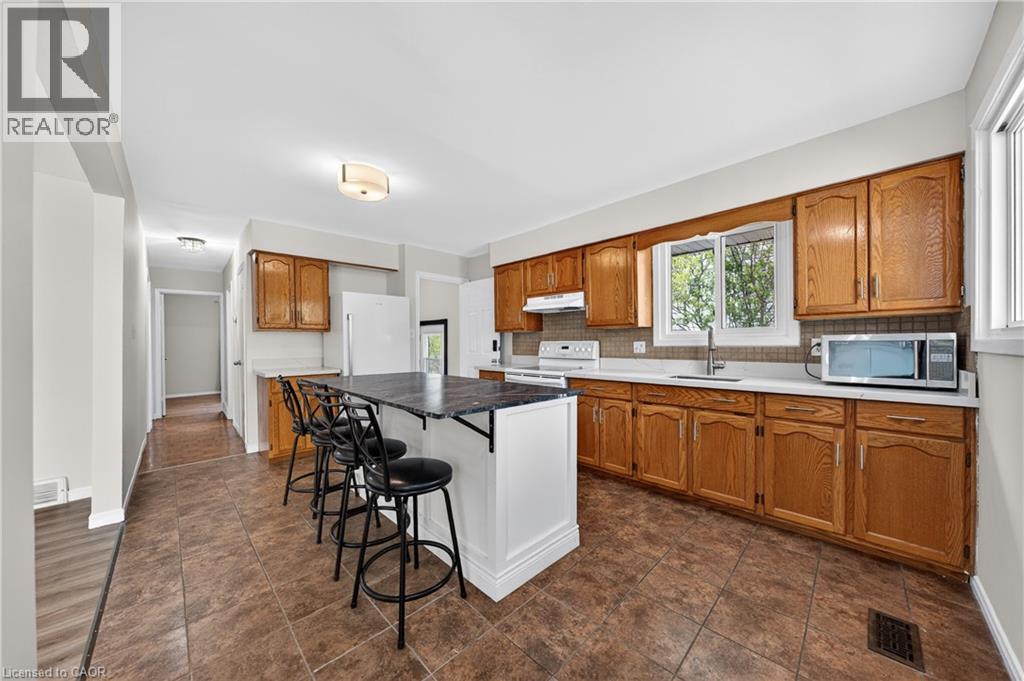34 AVENUE Road, Cambridge, Ontario, N1R1B7 — Photo 6